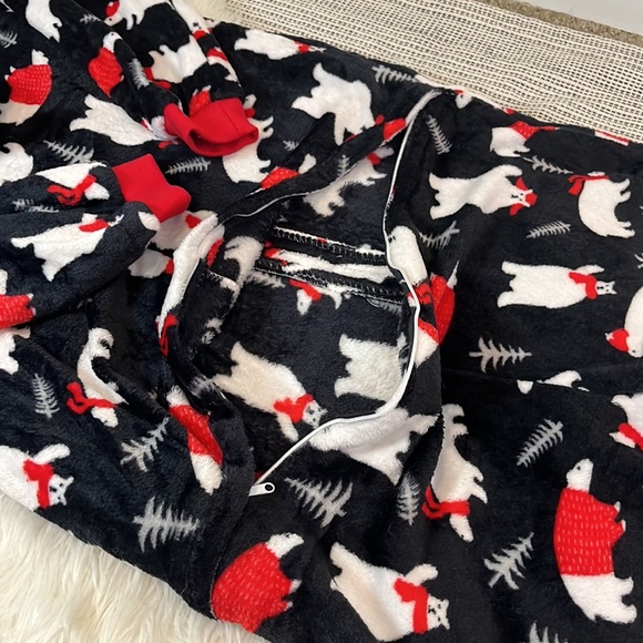 Hooded Zip One Piece Holiday PJs Woman’s M - Picture 12 of 13